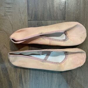 Vintage Women's Ballet Slippers